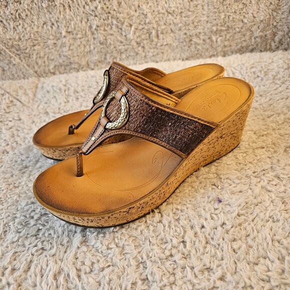 Clarks Women's Avaleen Lake Leather Cork Wedge Flip Flop Sandals Size 8 Brown - Picture 1 of 8